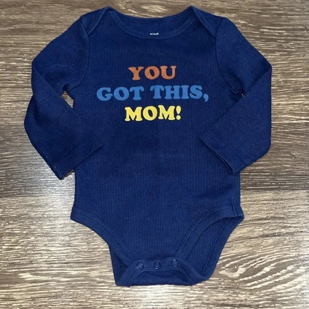 Set of 4 waffle knit long-sleeved onesie and 1 pair of pants